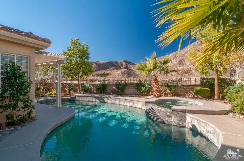 45631 Edgehill, Palm Desert, CA 92260