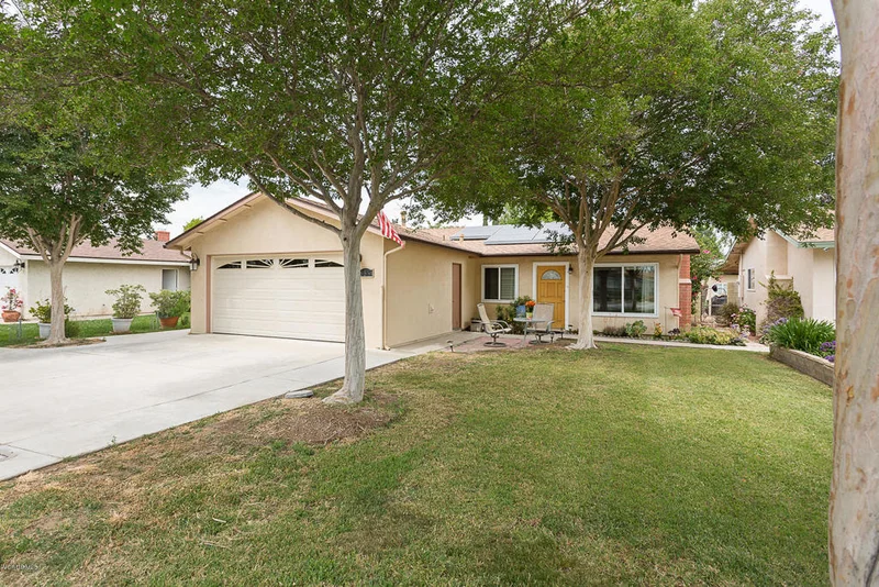 859 Ventura Avenue, Simi Valley, CA 93065