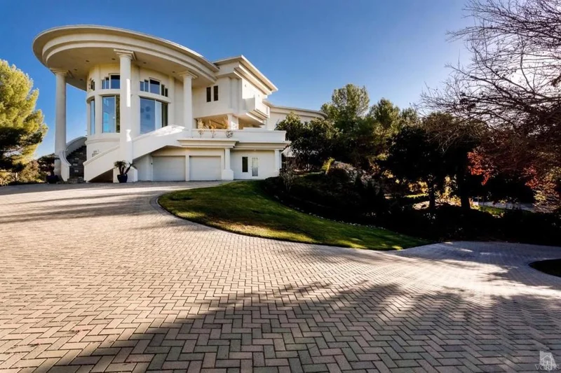 27502 Trail Ridge, Canyon Country, CA 91387