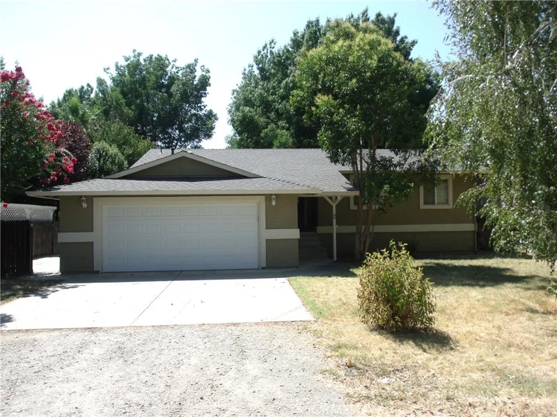 90 Lindauer, Red Bluff, CA 96080