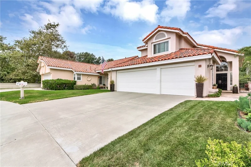 3 Dion, Laguna Niguel, CA 92677