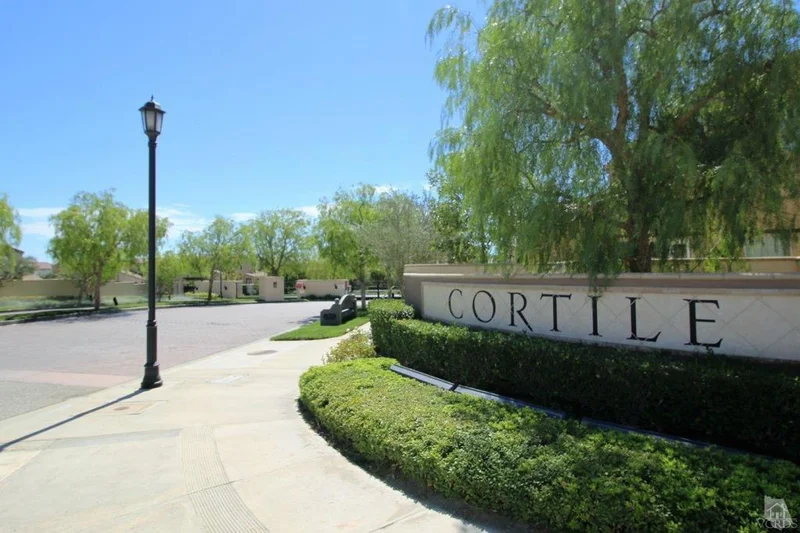 11513 Carrara, Northridge, CA 91326