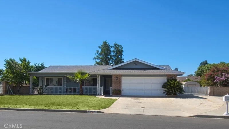 43155 Charlton, Hemet, CA 92544