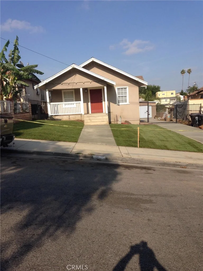 910 Eastman, City Terrace, CA 90063
