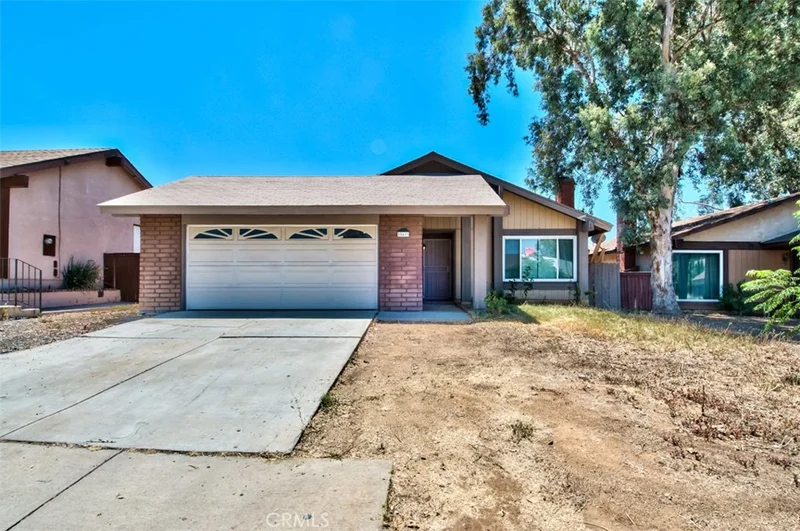 25413 Las Palomas, Moreno Valley, CA 92557