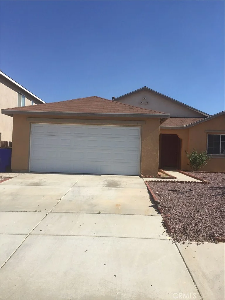 11725 Pepperwood, Victorville, CA 92392