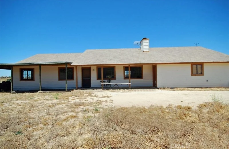 4275 Blue, Creston, CA 93432