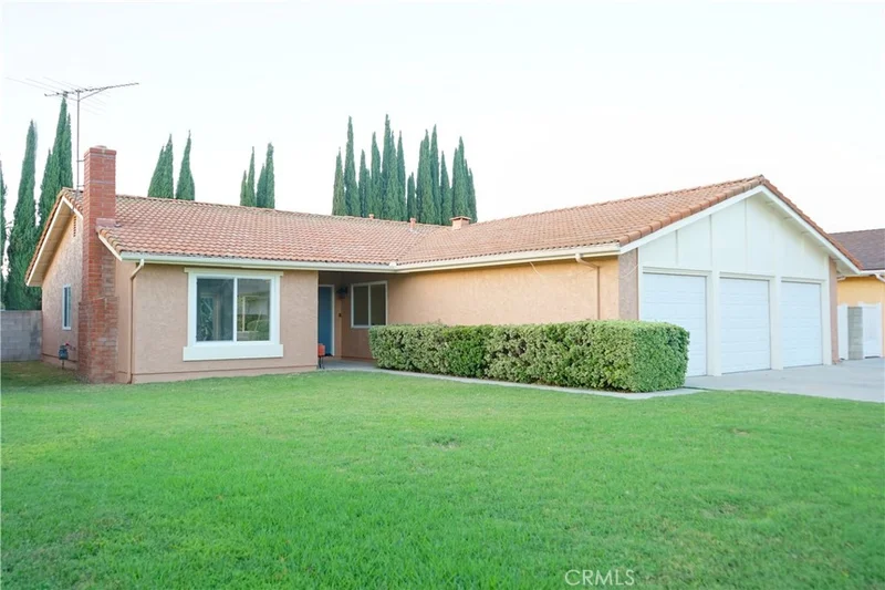 22735 Gault, West Hills, CA 91307