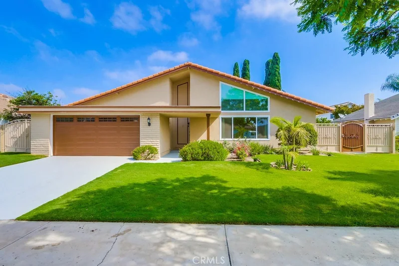 11681 Corinth, Fountain Valley, CA 92708