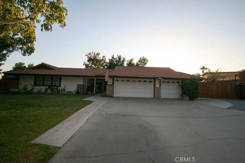 5504 Mountain View, San Bernardino, CA 92407