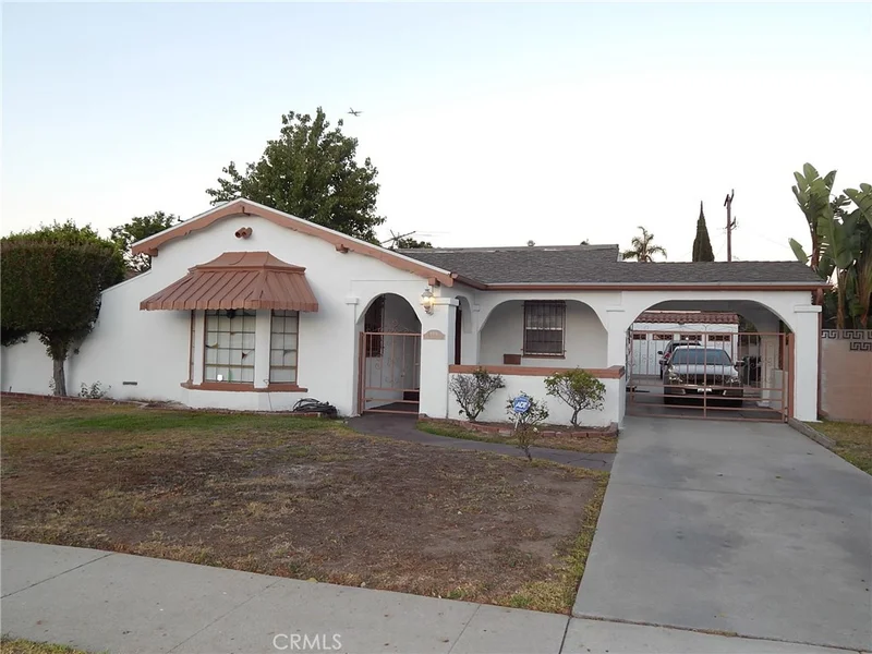 8916 2nd, Inglewood, CA 90305
