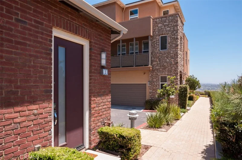 1 Compass, Aliso Viejo, CA 92656