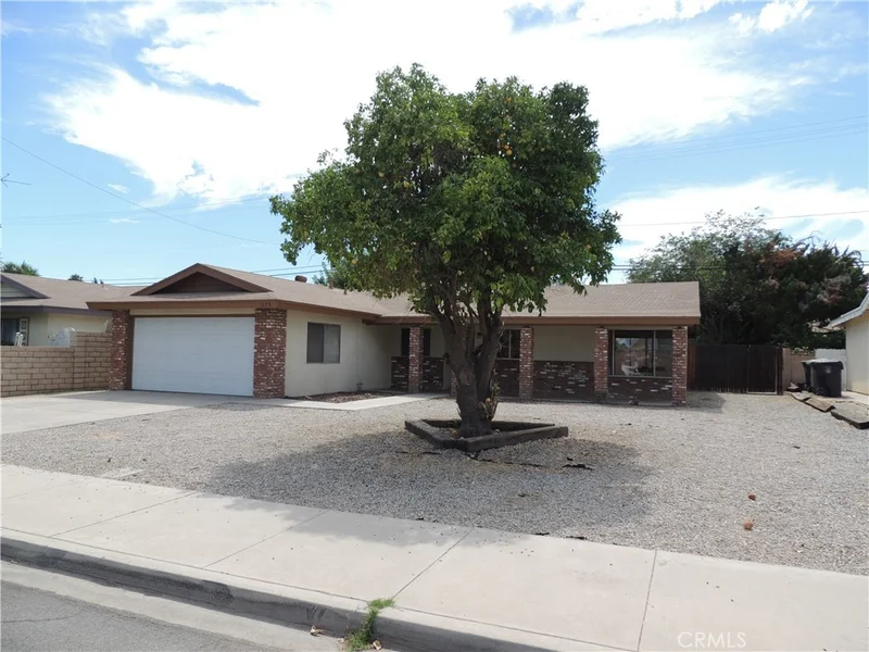 1175 Emerald, Hemet, CA 92543