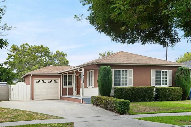 5602 Hersholt, Lakewood, CA 90712