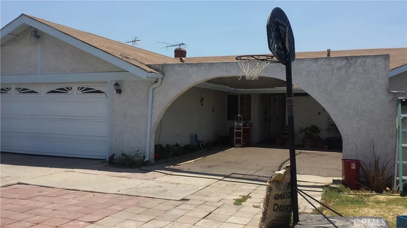 10050 Yellow Brick, Riverside, CA 92503