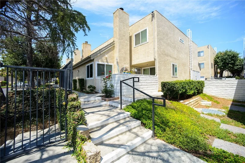 11806 Loma #701, Whittier, CA 90604