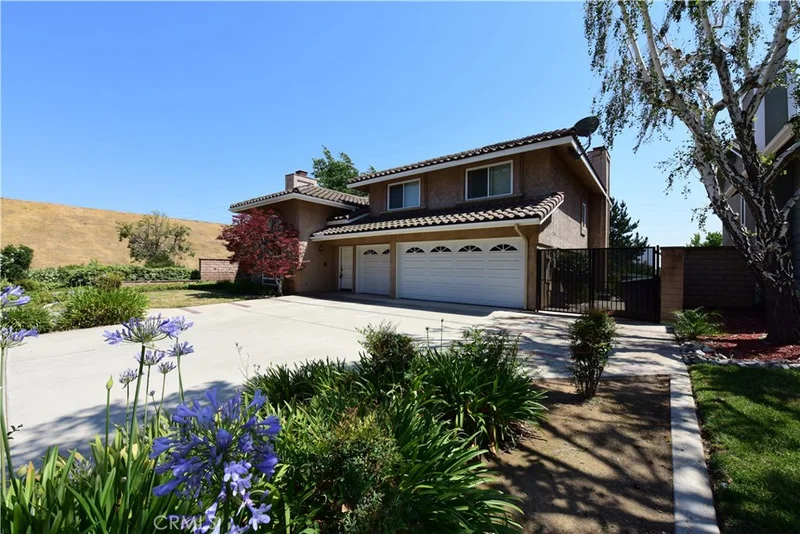 2698 Peacock, La Verne, CA 91750