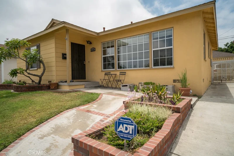 5135 Carfax, Lakewood, CA 90713