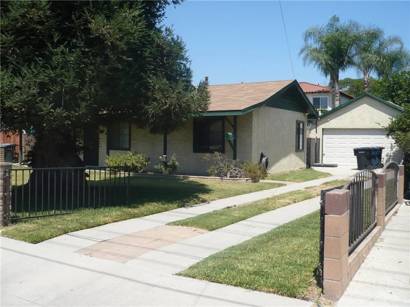 10349 Flora Vista, Bellflower, CA 90706