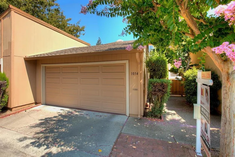 1034 Whitebick, San Jose, CA 95129