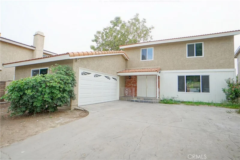 7811 Winnetka, Los Angeles, CA 91306