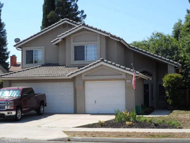 2244 Roberts, Clovis, CA 93611