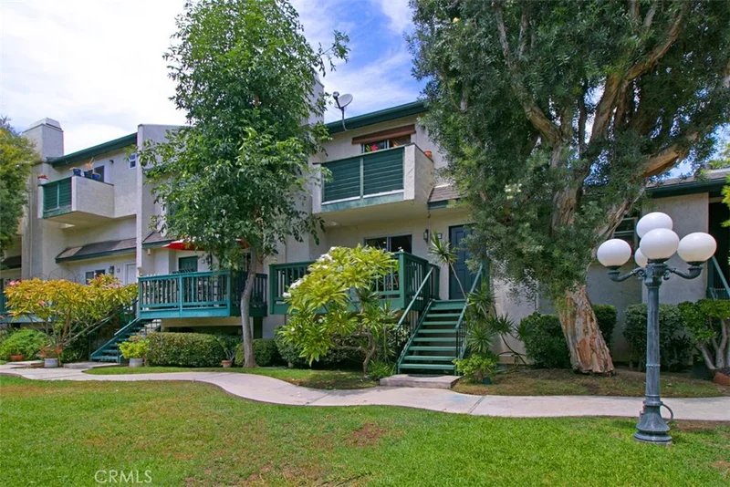 426 W 1st Street 24, Tustin, CA 92780