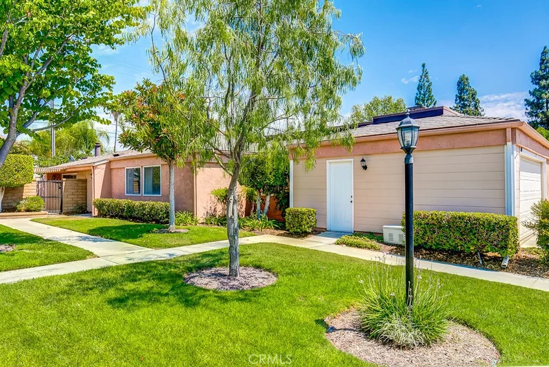 1184 Dresden #40, Anaheim, CA 92801