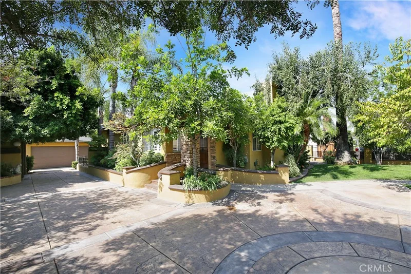 295 E 36th, San Bernardino, CA 92404