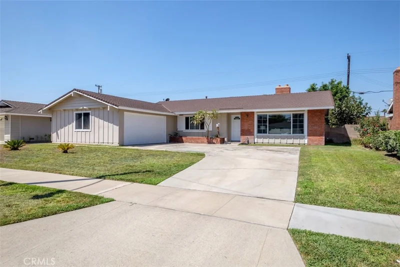 1013 Chantilly, Anaheim, CA 92806