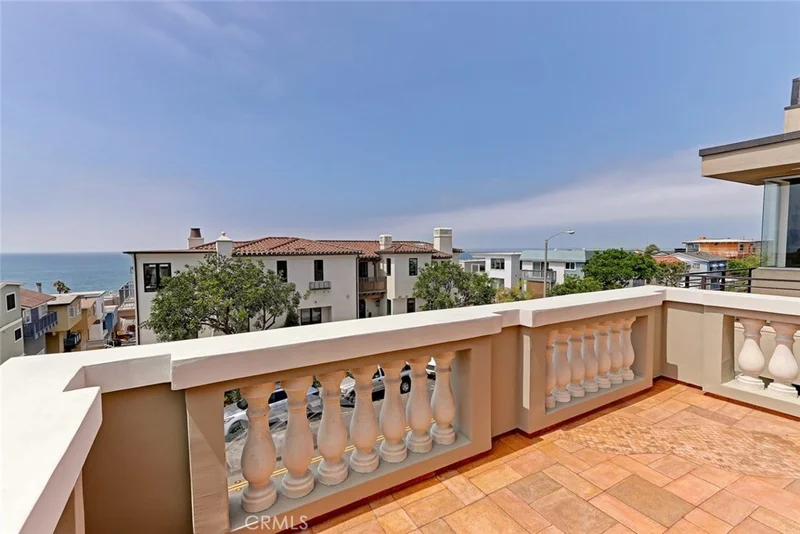 301 15th, Manhattan Beach, CA 90266