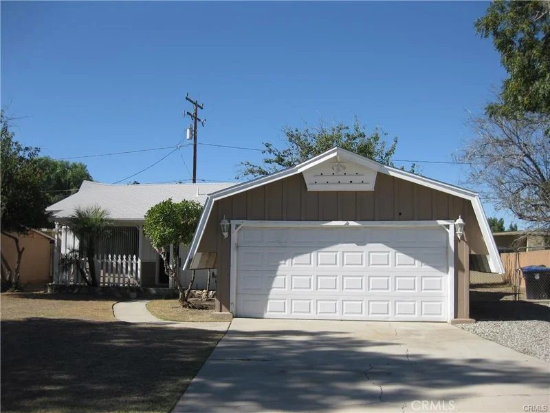 190 Montrose, Hemet, CA 92543