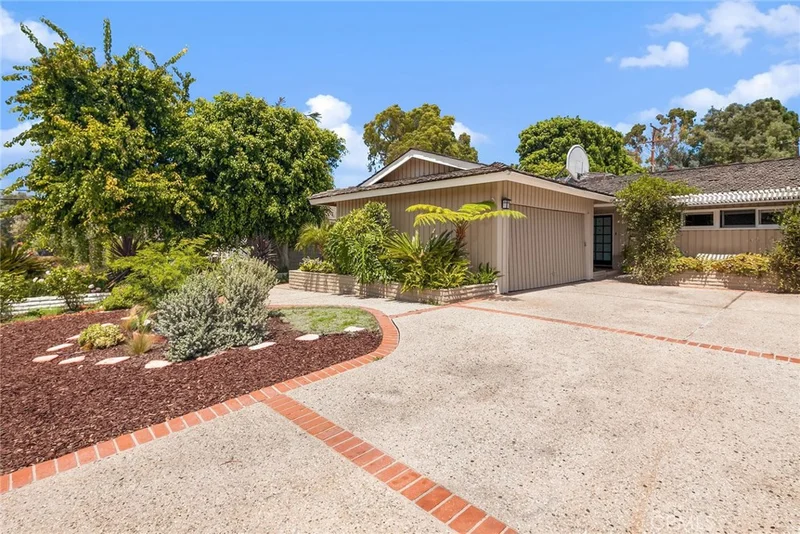 2532 Via Anacapa, Palos Verdes Estates, CA 90274