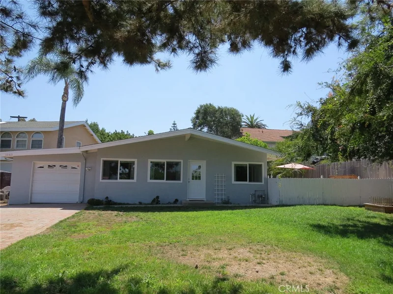 1043 Prospect, Vista, CA 92081