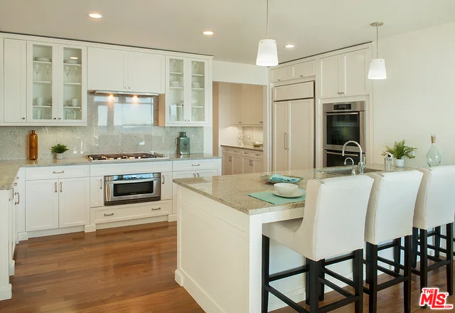 1 Century #19A, Los Angeles, CA 90067