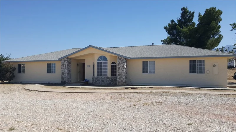 5129 Snowline, Phelan, CA 92371