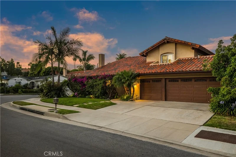29710 Whitley Collins, Rancho Palos Verdes, CA 90275