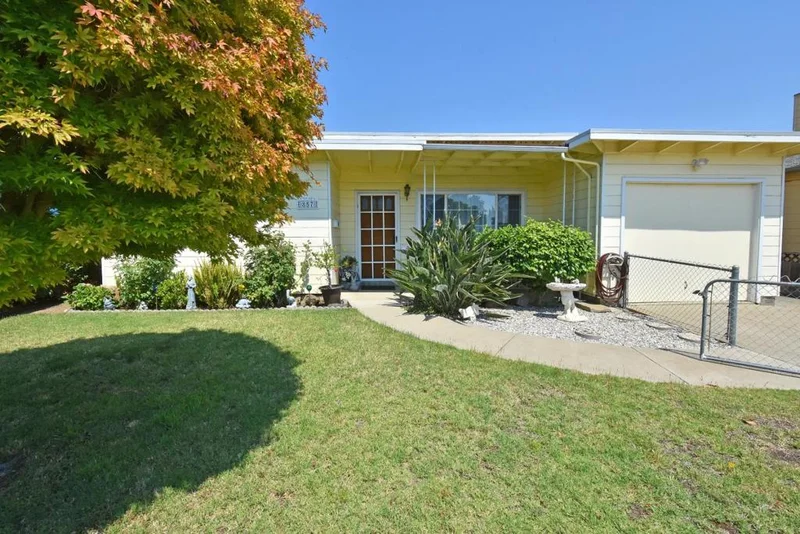 857 Fallon, San Mateo, CA 94401