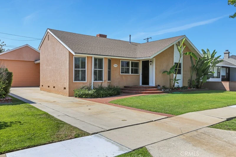 5558 Peabody, Long Beach, CA 90808