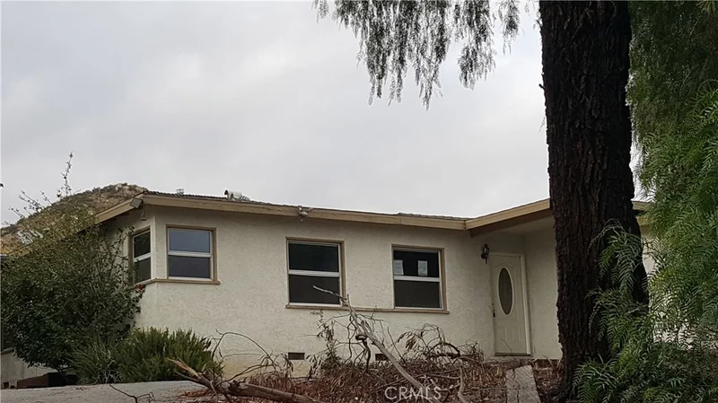 27590 Linnel, Murrieta, CA 92562