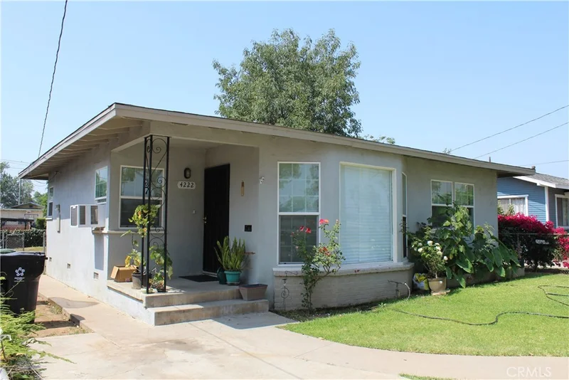 4222 2nd, East Los Angeles, CA 90063