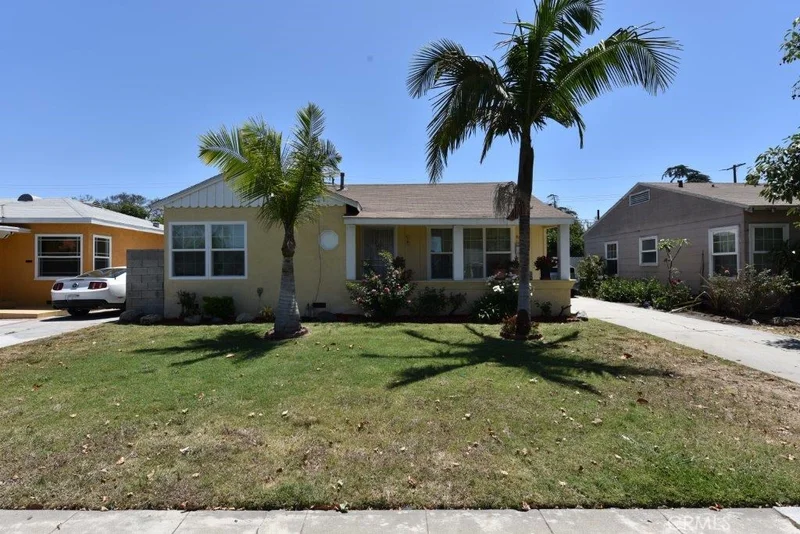 1233 Flower, Santa Ana, CA 92707