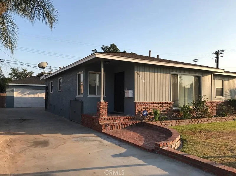 10418 Barnwall, Bellflower, CA 90706