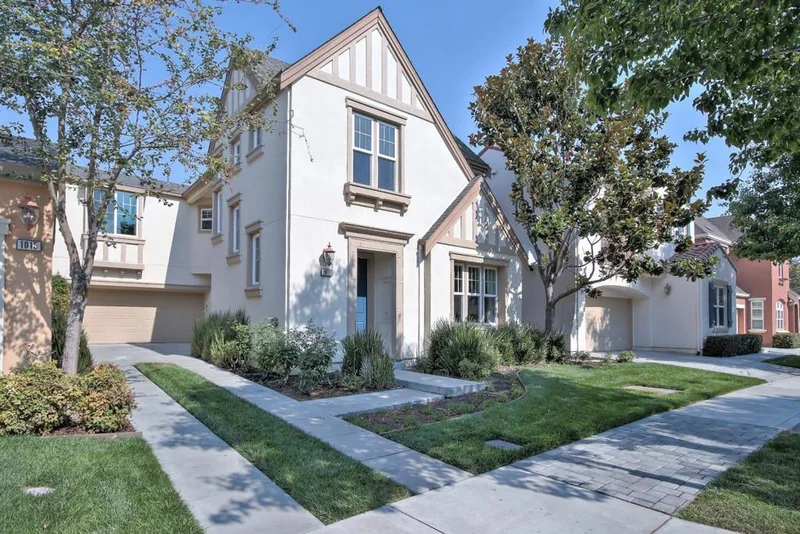 1011 Brackett, Santa Clara, CA 95054
