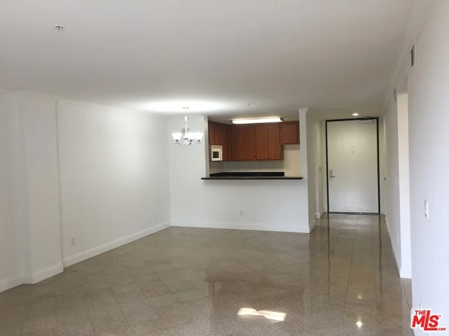 625 Berendo #108, Los Angeles, CA 90005
