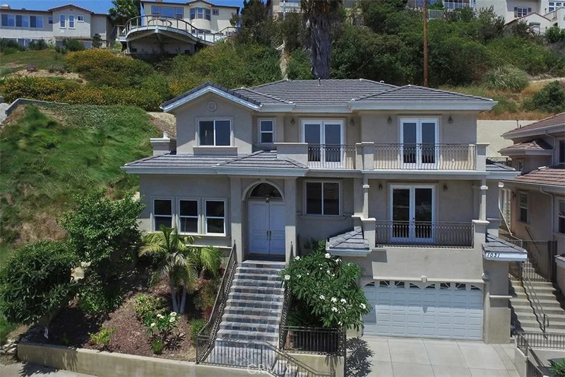 1031 De La Fuente, Monterey Park, CA 91754