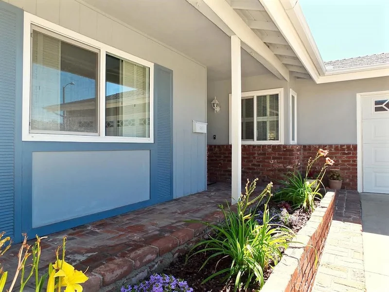 4573 Ironwood, Seal Beach, CA 90740