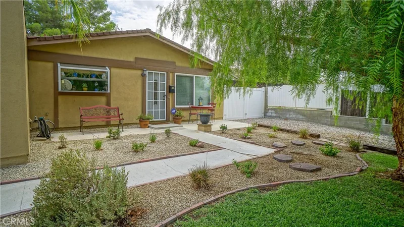29536 Wisteria Valley, Canyon Country, CA 91387