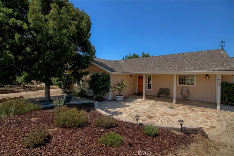 6235 Champagne, Paso Robles, CA 93446