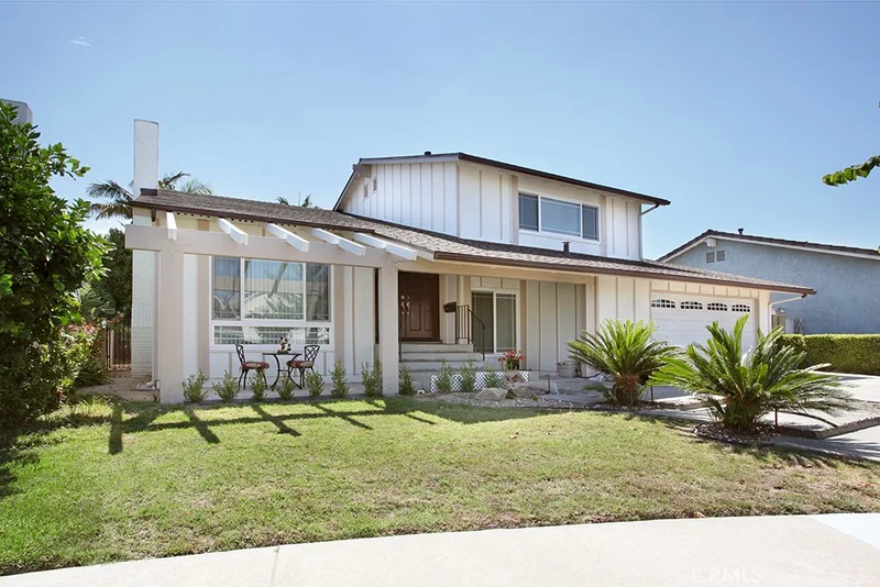 10416 Santa Marta, Cypress, CA 90630